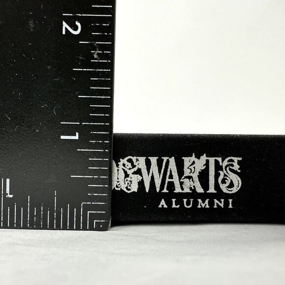 Universal Studios Harry Potter Hogwarts Alumni Journal Notebook Gray Crest - Picture 3 of 12